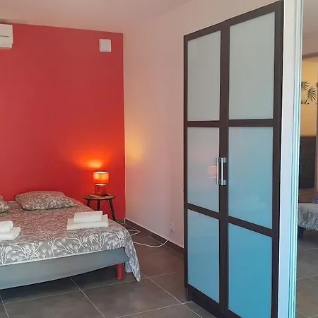 La Cousinade De L'esterel Дом отдыха *