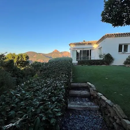 Сasa de vacaciones La Cousinade De L'esterel